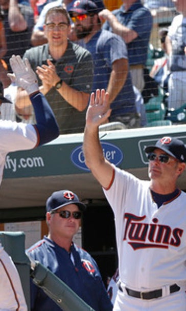 Gimenez's 2 homers help Berrios, Twins top Mariners 6-2 (Jun 15, 2017)